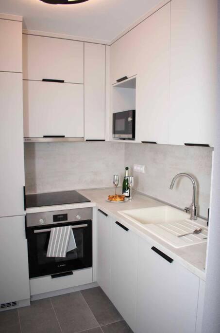Luxury Cozy 2 Bdr Downtown Apt.7 Budapeste Exterior foto